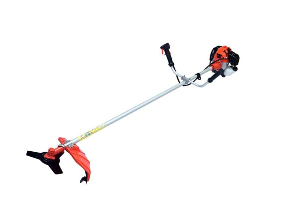 Heavy Duty Brush Cutter for Lawn Cutting and Farm Harvesting